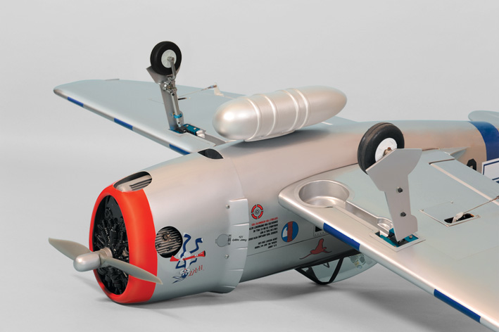 Phoenix P47 Thunderbolt .61~.91 / 15cc - Click Image to Close