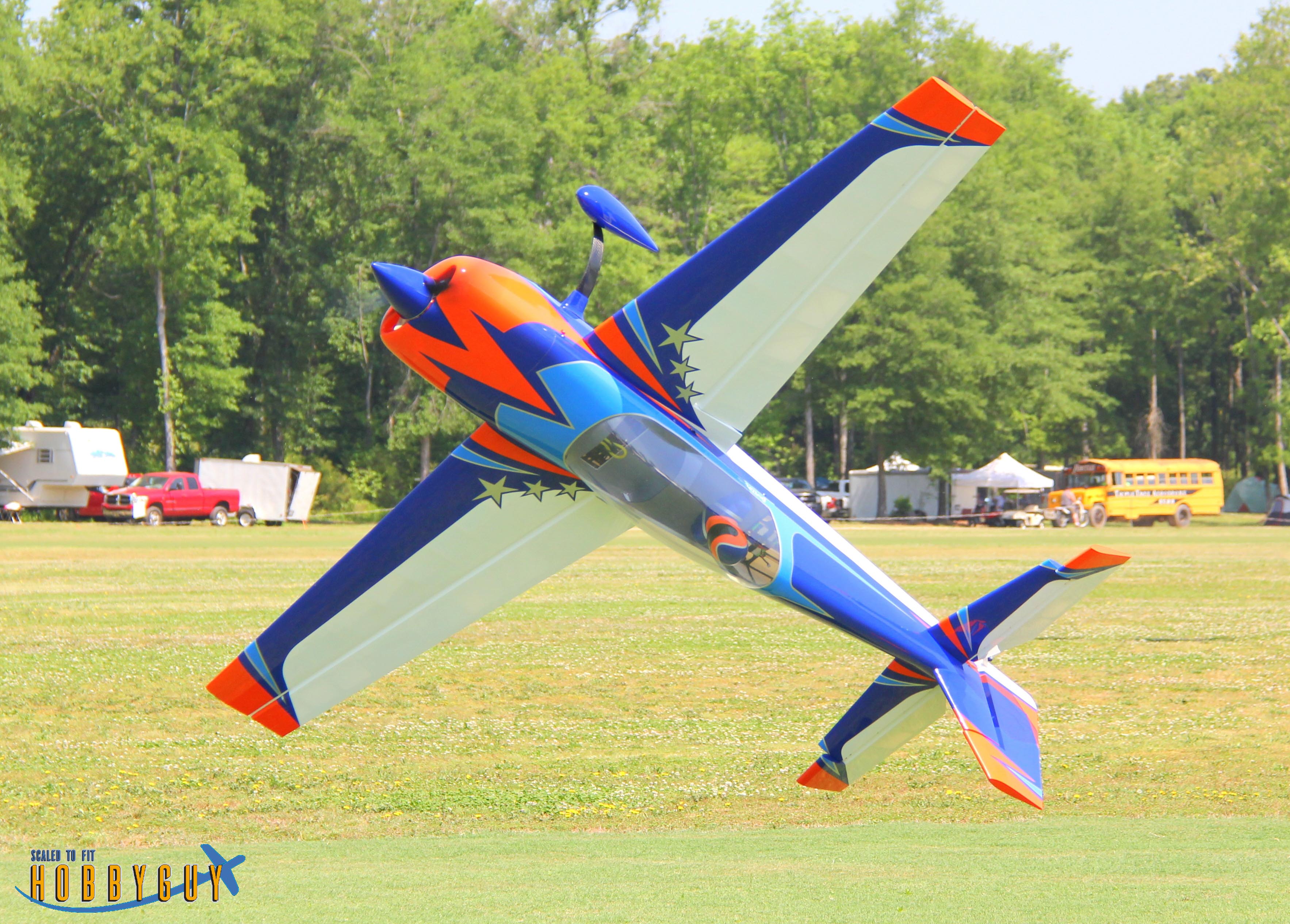 Extreme Flight Extra 300 V2 104" - Orange/Blue