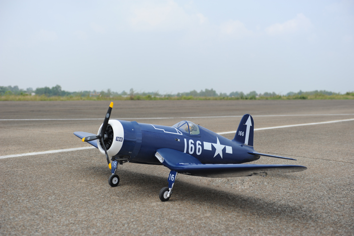 Phoenix Model F4U Corsair 1.20/20cc GP/EP/Gas ARF 70.9" - 1:7 - Click Image to Close