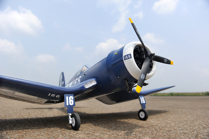 Phoenix Model F4U Corsair 1.20/20cc GP/EP/Gas ARF 70.9" - 1:7 - Click Image to Close