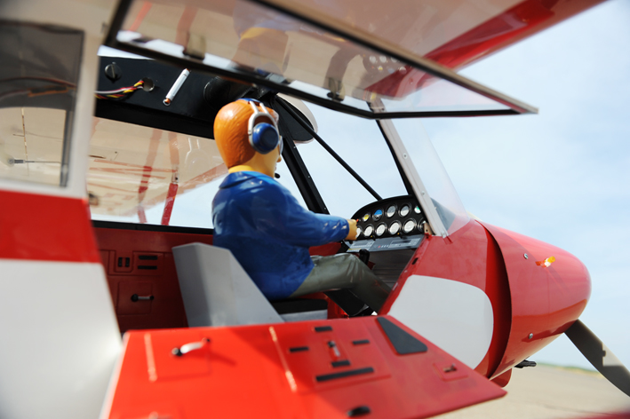 Phoenix Model Super Cub PA-18 30cc Gas/EP ARF 107" - 1:4