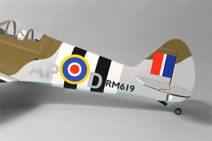 Phoenix Model Spitfire .91/15CC GP/Gas/EP ARF 61" - 1:7 1/4 - Click Image to Close