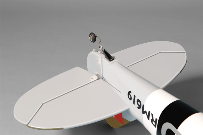 Phoenix Model Spitfire .91/15CC GP/Gas/EP ARF 61" - 1:7 1/4 - Click Image to Close