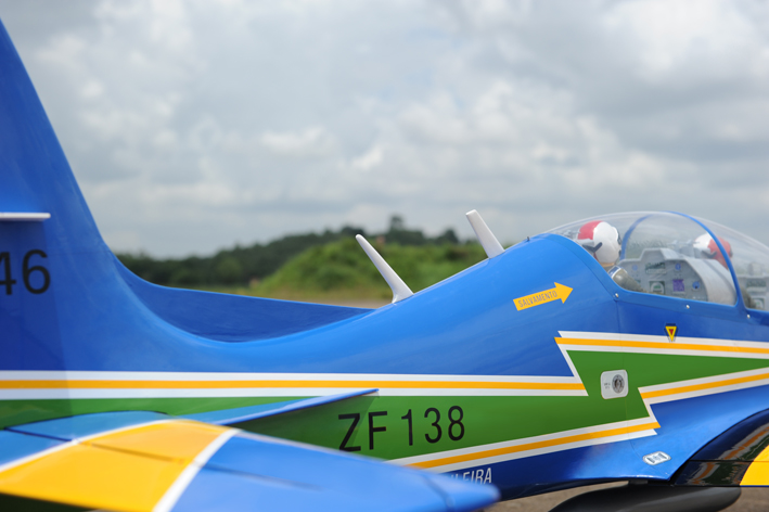 Phoenix Model Tucano 50-61CC Gas/EP ARF 101" - 1:4 1/4 - Click Image to Close